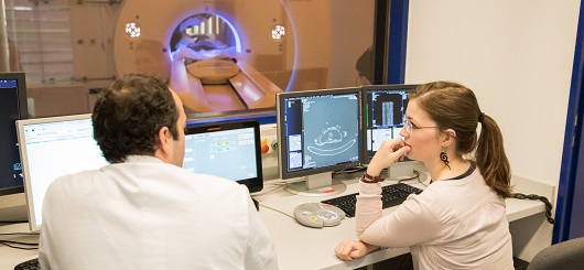 CT-Scan an einer präkolumbischen Mumie CT-Scan an einer präkolumbischen Mumie